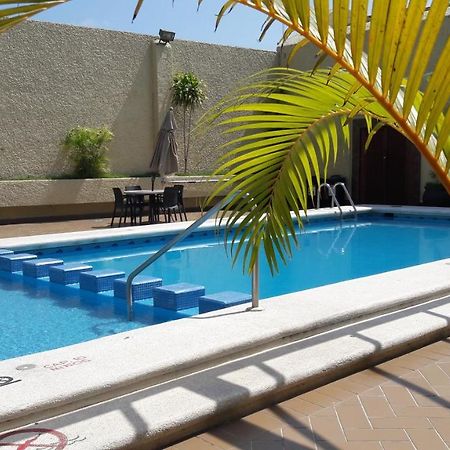 סיודד מדרו Hafersons Inn Hotel & Suites מראה חיצוני תמונה