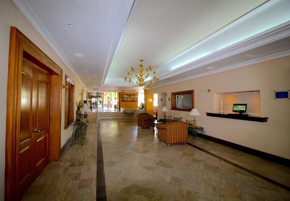 סיודד מדרו Hafersons Inn Hotel & Suites מראה חיצוני תמונה
