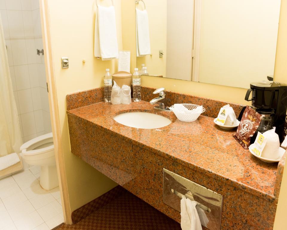 סיודד מדרו Hafersons Inn Hotel & Suites מראה חיצוני תמונה