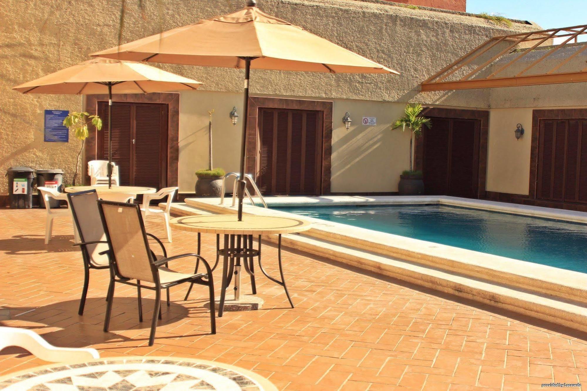 סיודד מדרו Hafersons Inn Hotel & Suites מראה חיצוני תמונה
