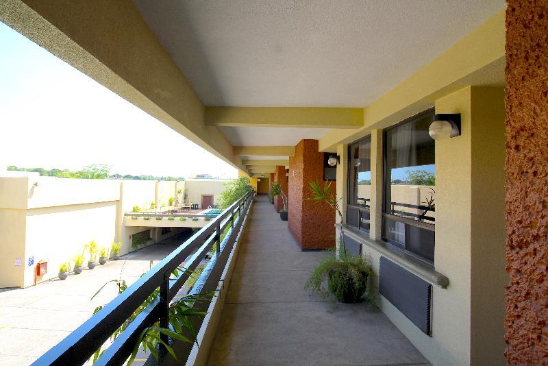 סיודד מדרו Hafersons Inn Hotel & Suites מראה חיצוני תמונה